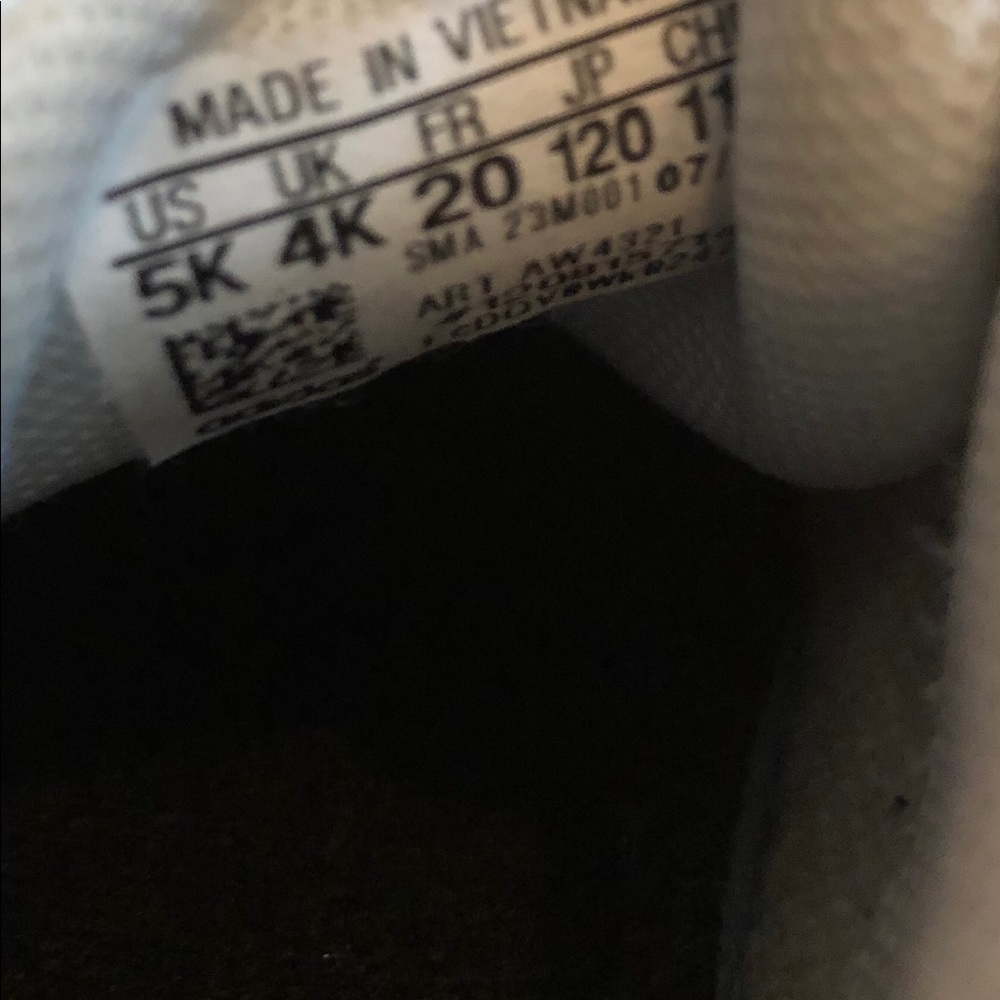 Baby adidas shoes - Picture 6 of 6
